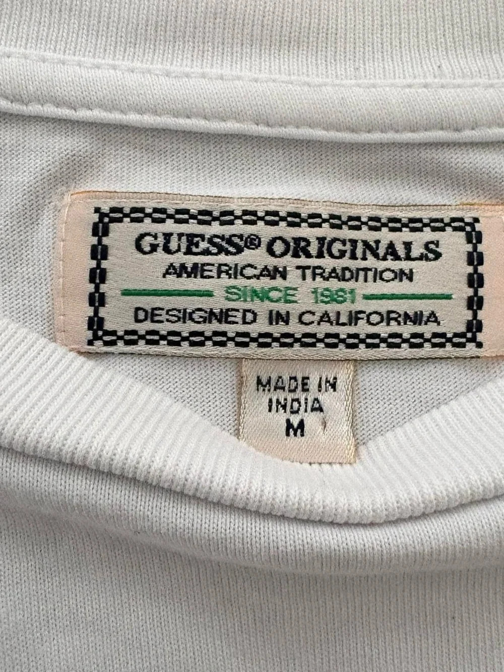 Guess white graphic tee with bold logo, Size M - Picture 3 of 4